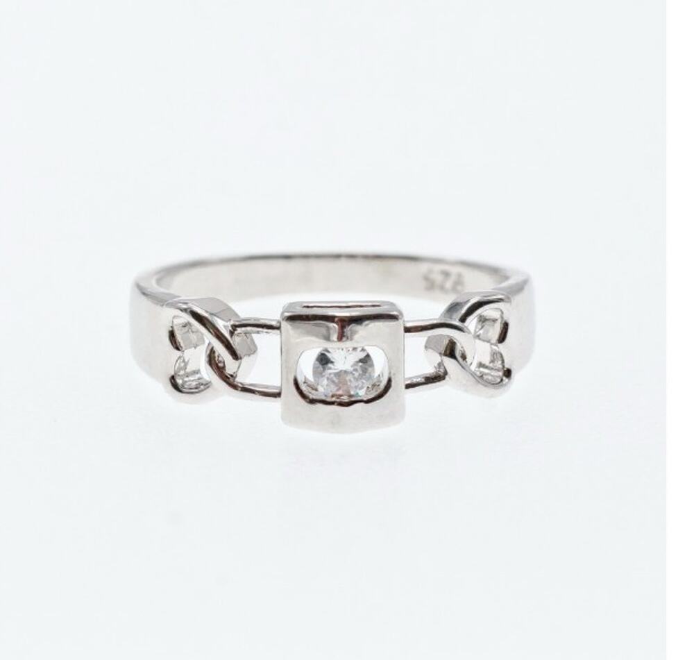 925 Sterling Silver CZ Ring Size 8